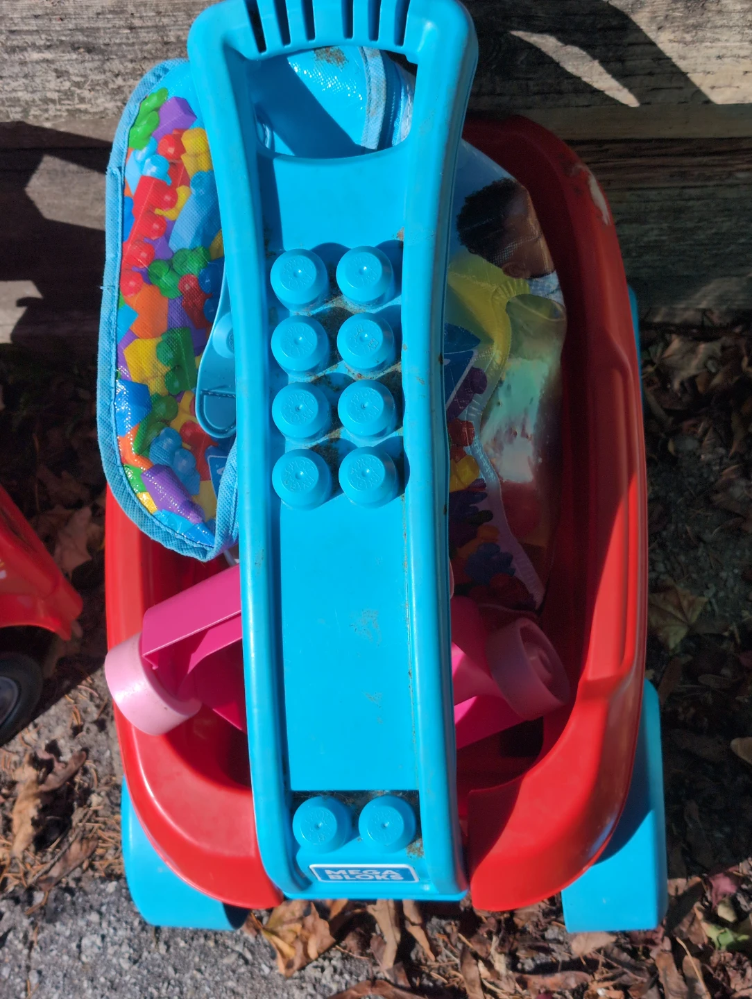 Mega Bloks Pull-Along Wagon