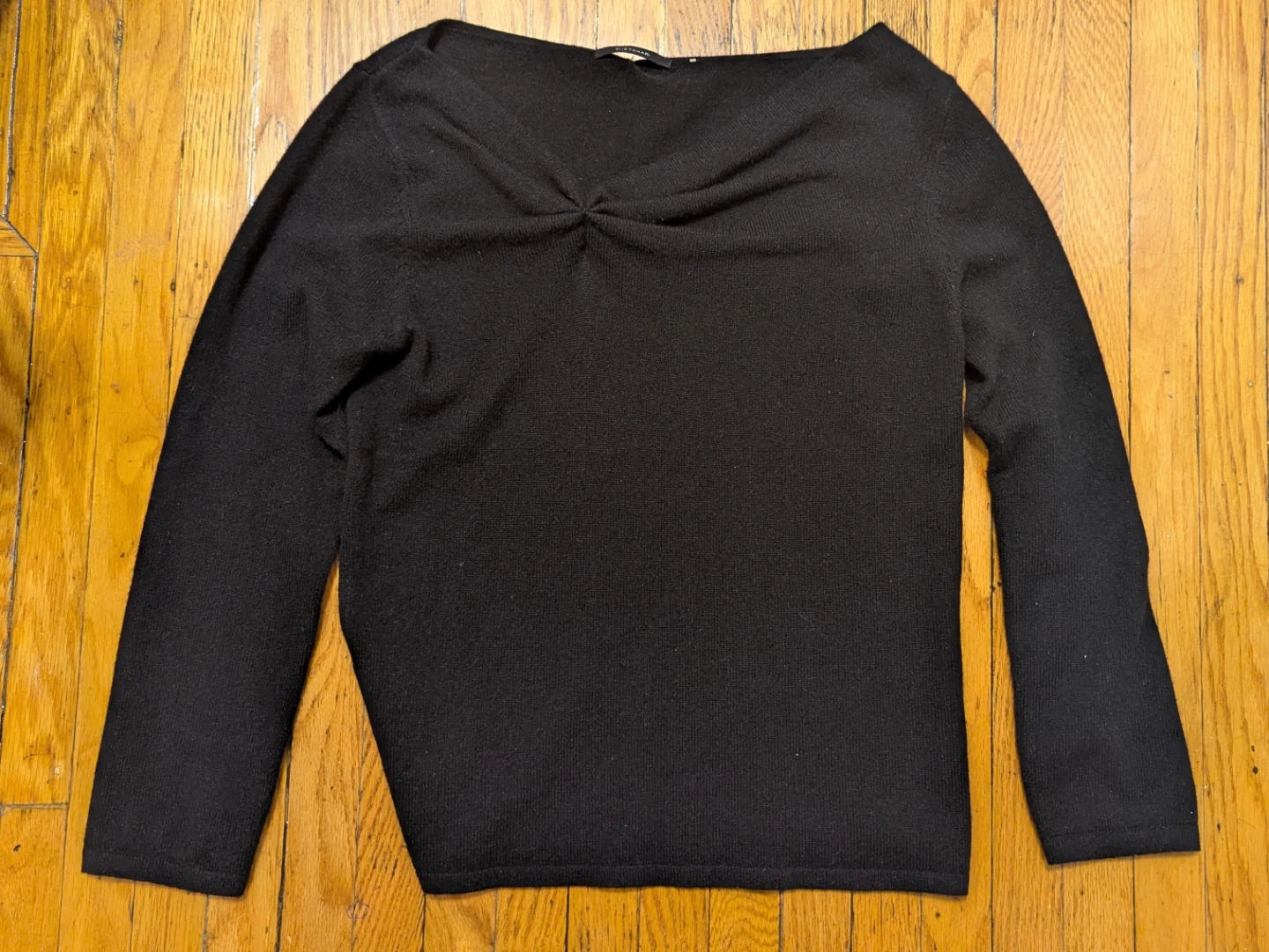 Elie Tahari Black 100% Cashmere Sweater Size S