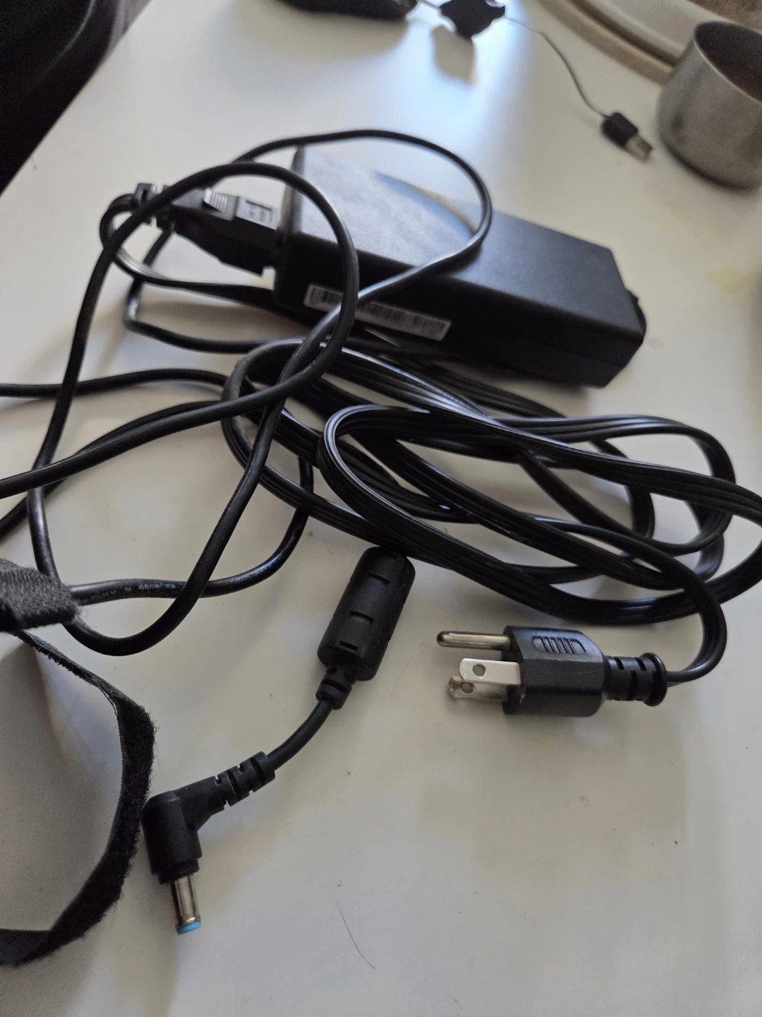 Lite-On PA-1900-04 AC Power Adapter - photo 5