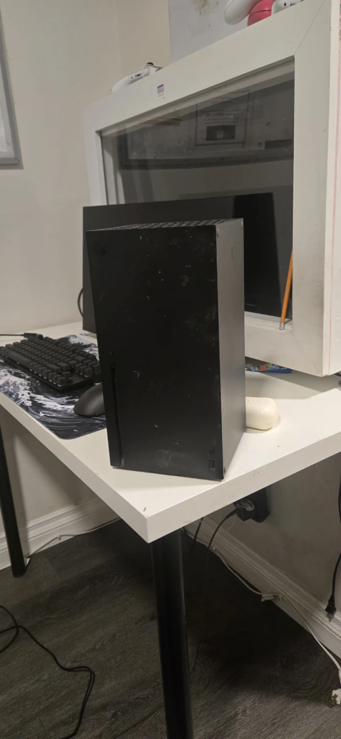 Xbox series x 1tb looking to trade for gaming pc - photo 4