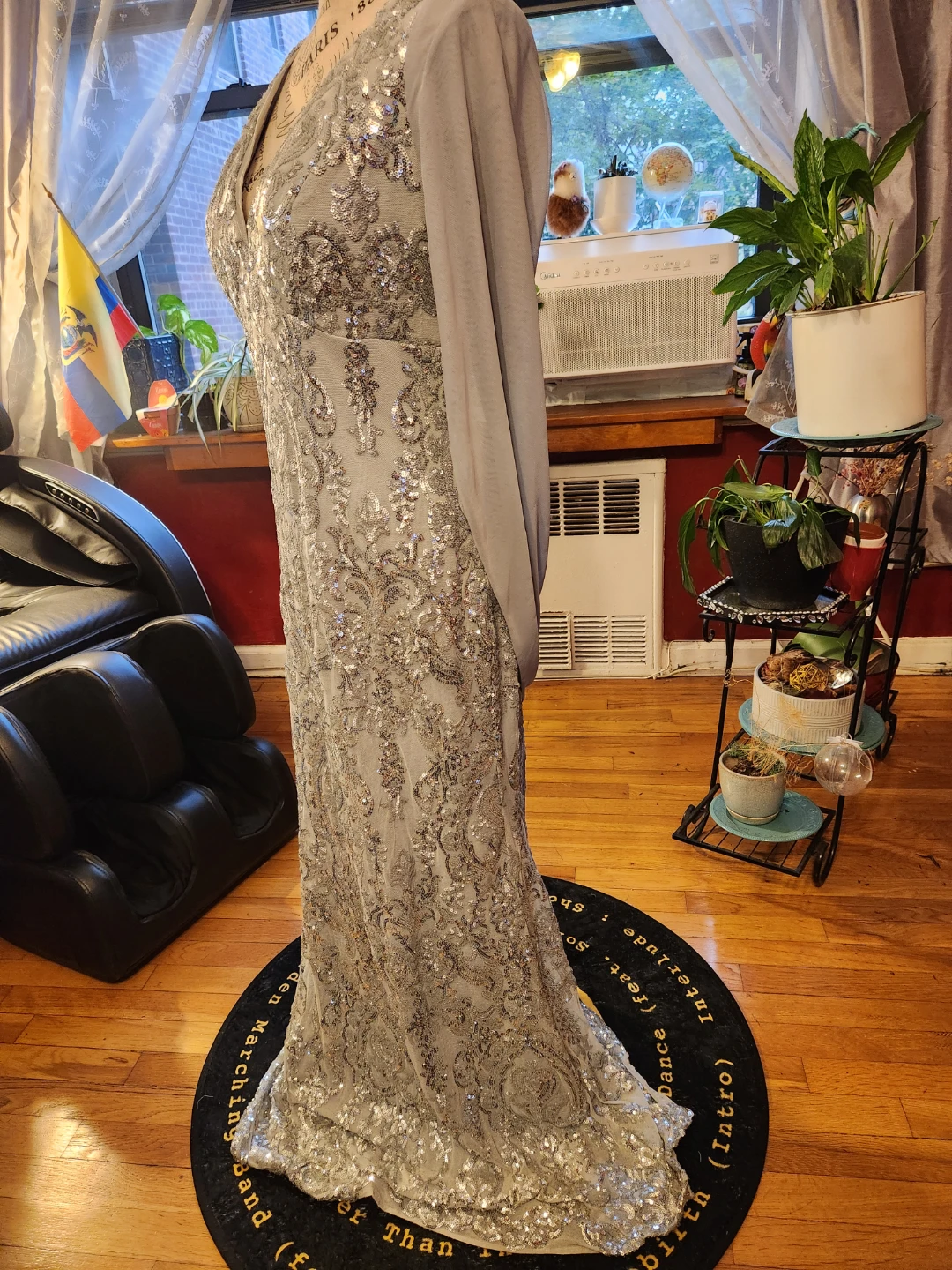 R&M Richards NWT Silver Sequin Mesh Long Evening Gown Drape Back - photo 3