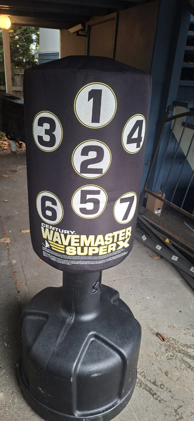 Century Wavemaster Super X Punching Bag