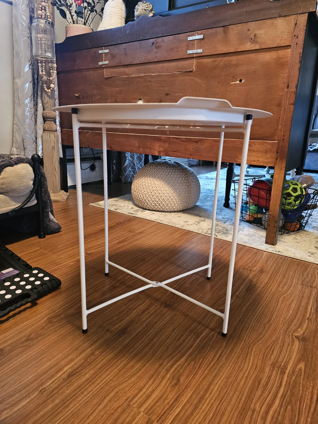 White metal round folding table - photo 2