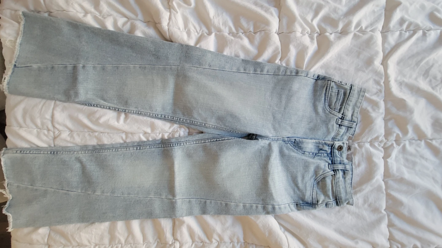 Parasuco Light Wash Flare Jeans Size 8