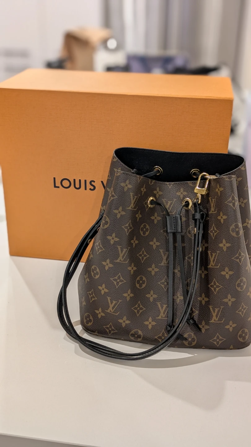 Louis Vuitton NéoNoé MM Monogram Canvas - photo 3