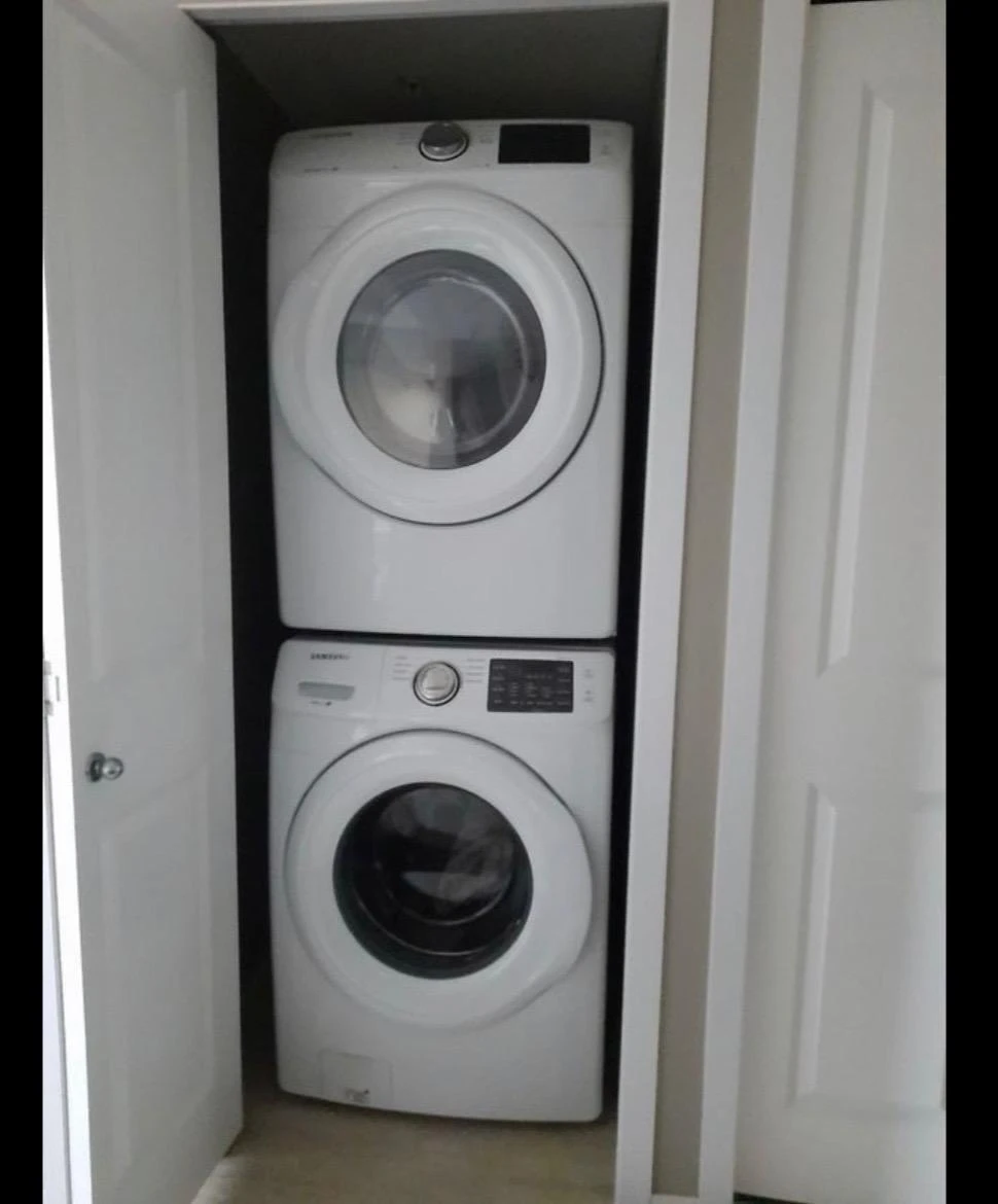 ALLARD apartment for rent - photo 2