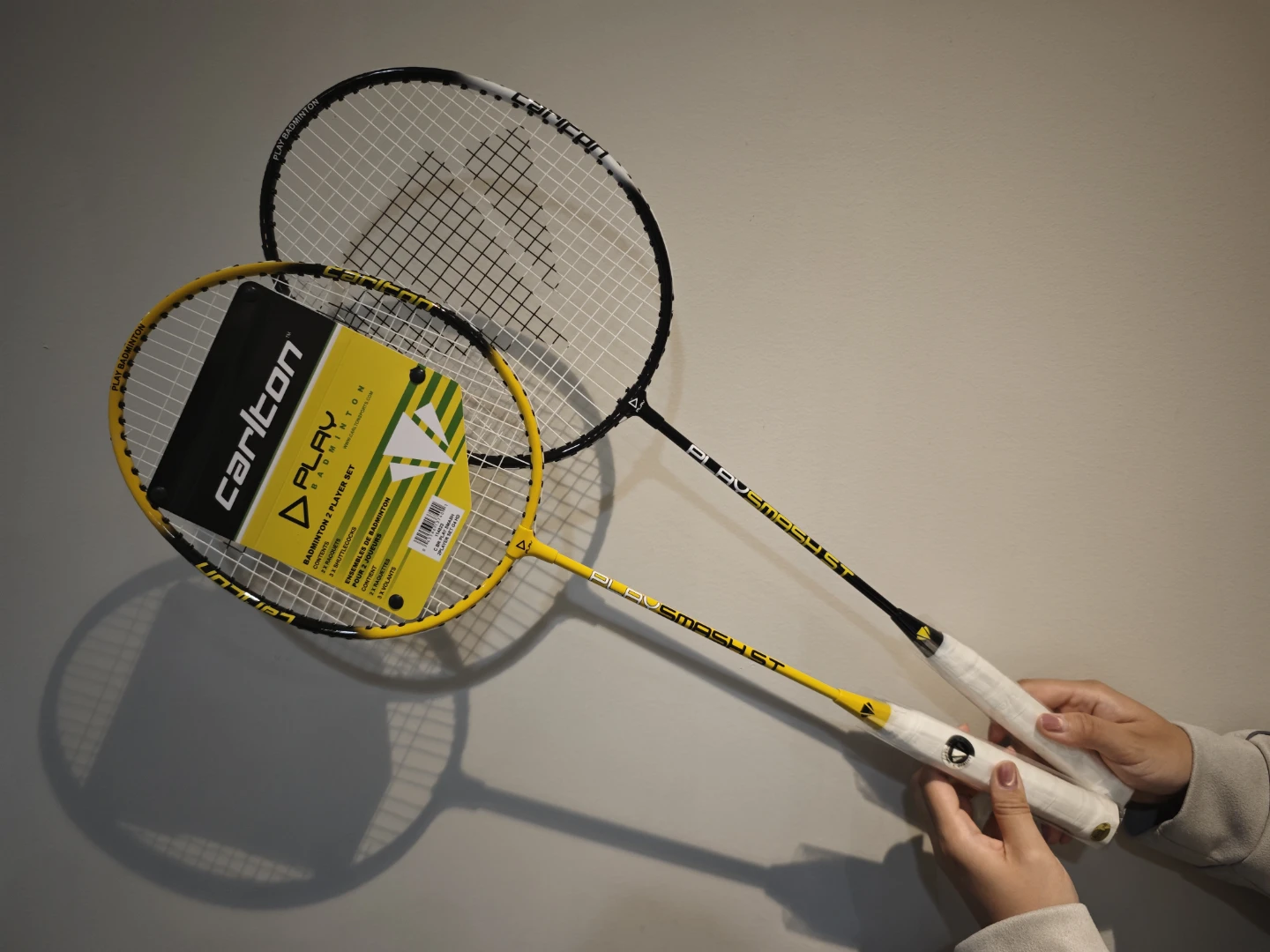 Carlton Badminton Set – 2 Rackets, Shuttlecocks & Carry Bag - photo 3