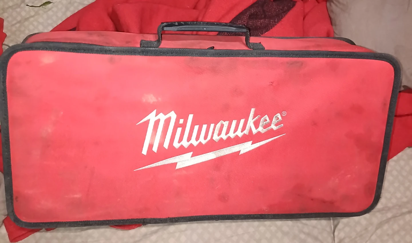 Milwaukee M18 Grease Gun 2646-20 - photo 2