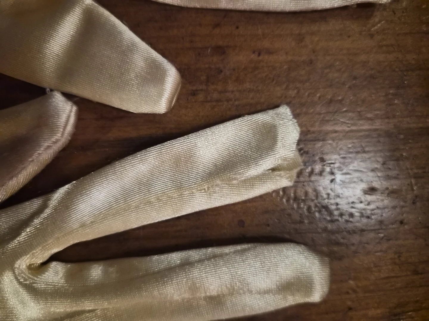Halloween satin gloves! - photo 2