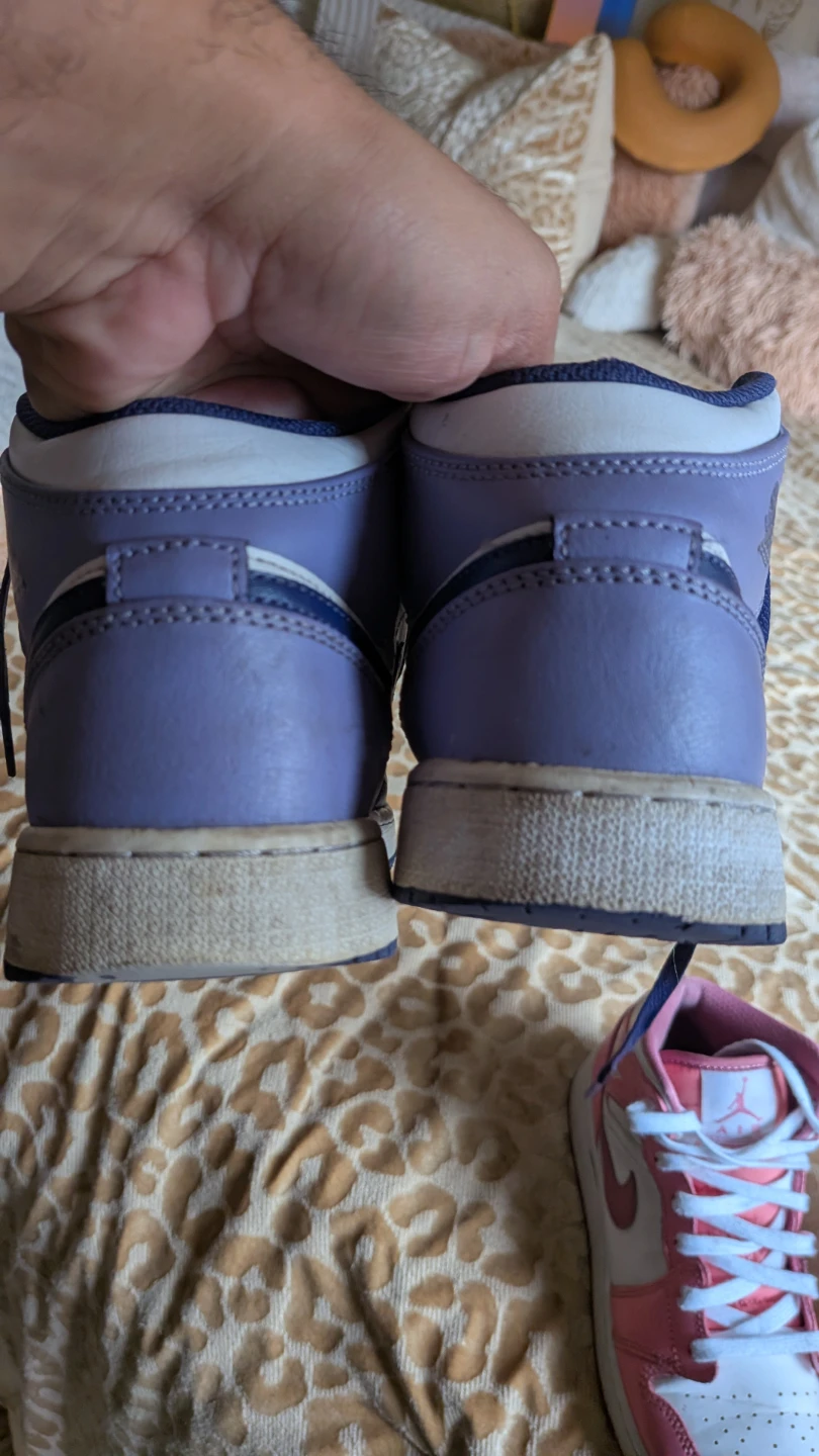 Air Jordan Mid Purple Sneakers (Sold As Is) Size 7Y - photo 3