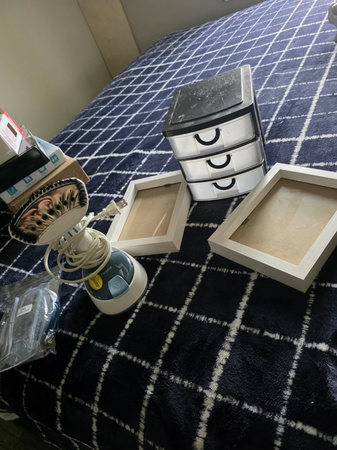 Iron vaporizater, jewelry storage and lights - photo 2