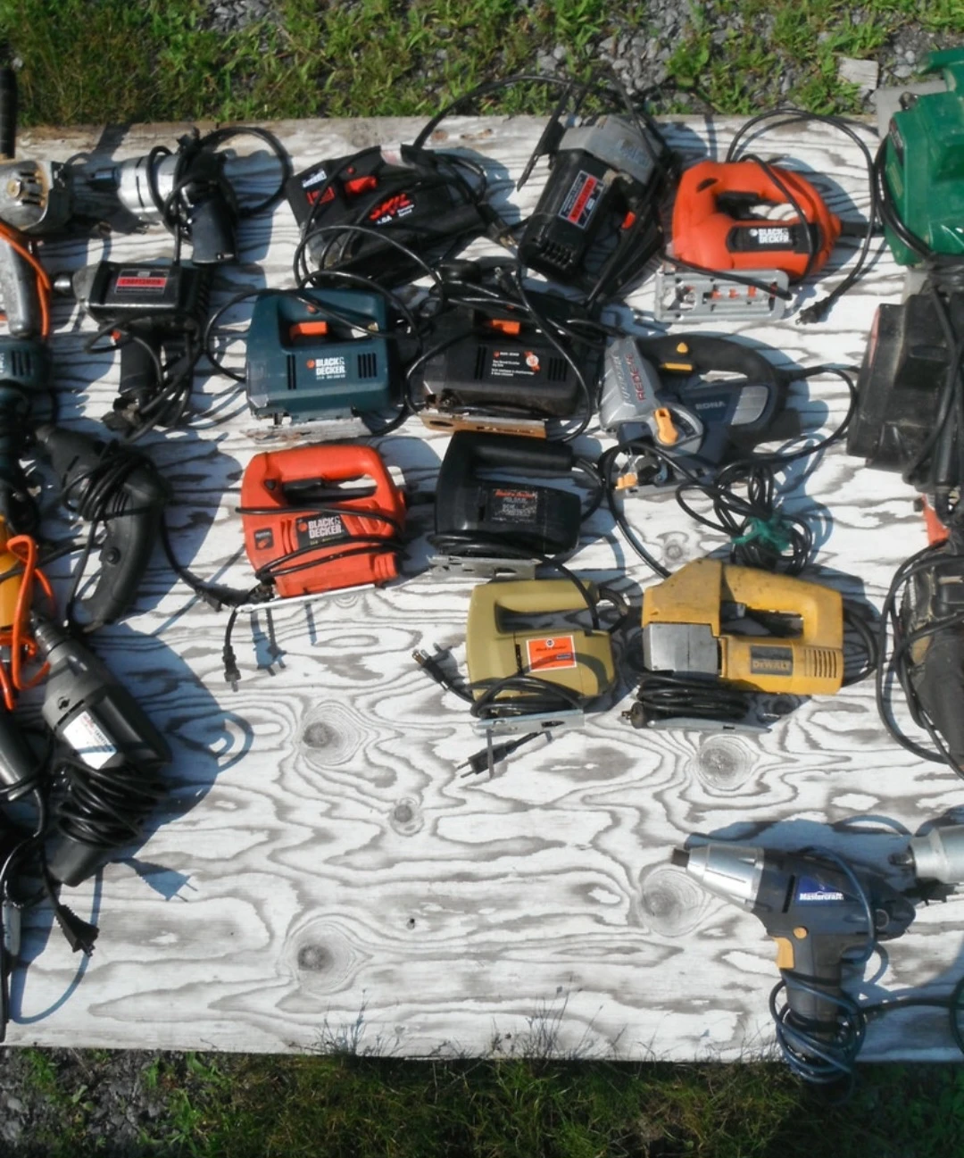 Assorted Corded Power Tools: Drills, Sanders, Saws - photo 5