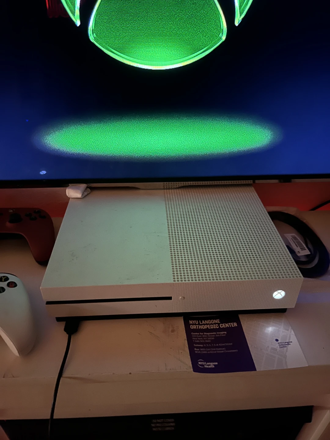 Xbox One S Console 1TB + 42 inch Samsung tv...BUNDLE DEAL - photo 3