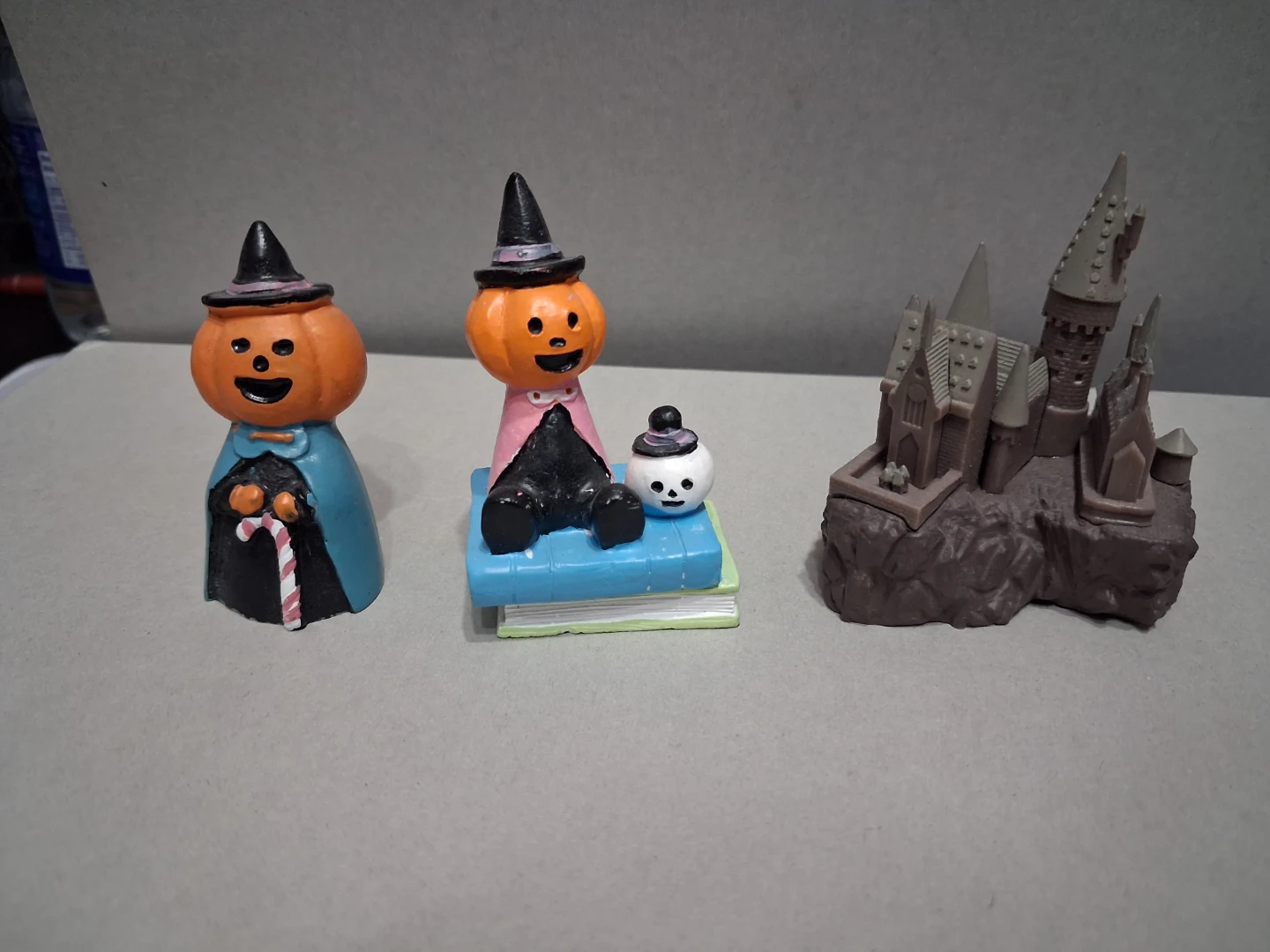 Moving ✨️ Assorted Miniature Collectible Figures