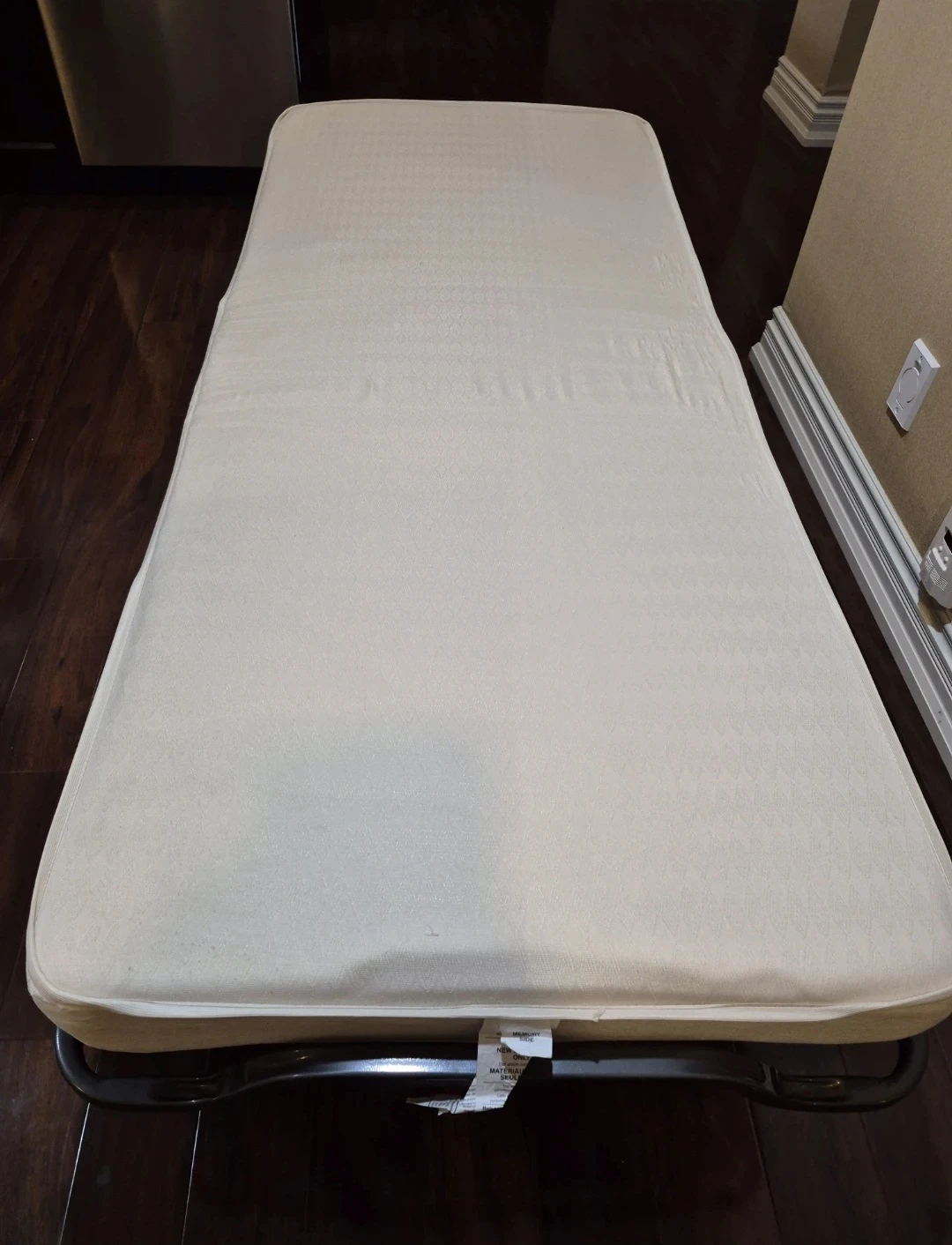 Folding Guest Bed with Mattress - photo 3