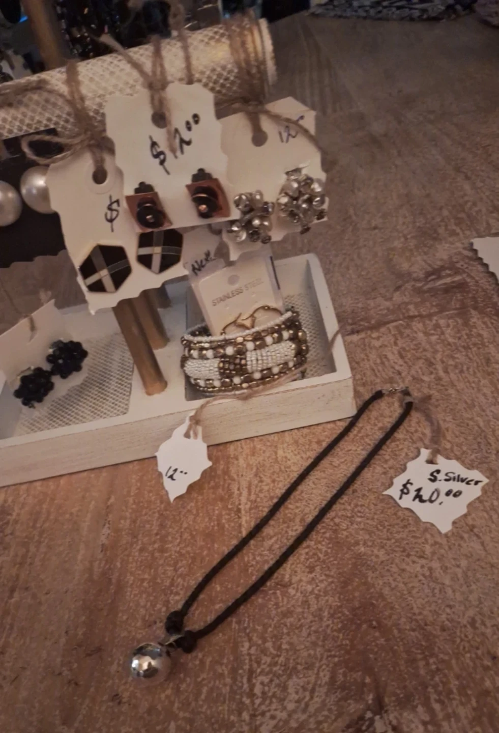 Whole Display and Vintage Jewellery Collection - photo 5
