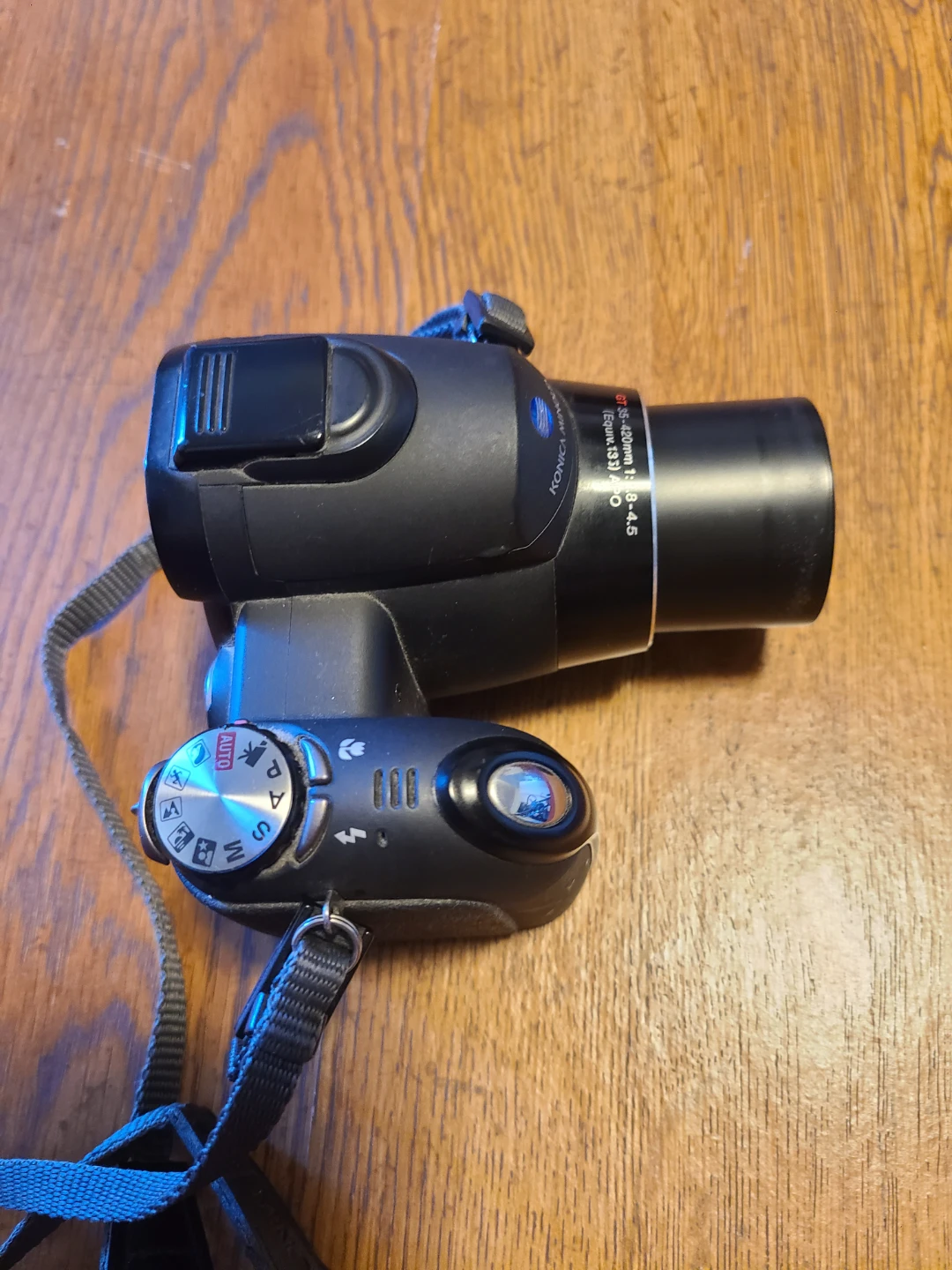 Konica Minolta DiMAGE Z5 Camera 12x, 5 Megapixels - photo 3
