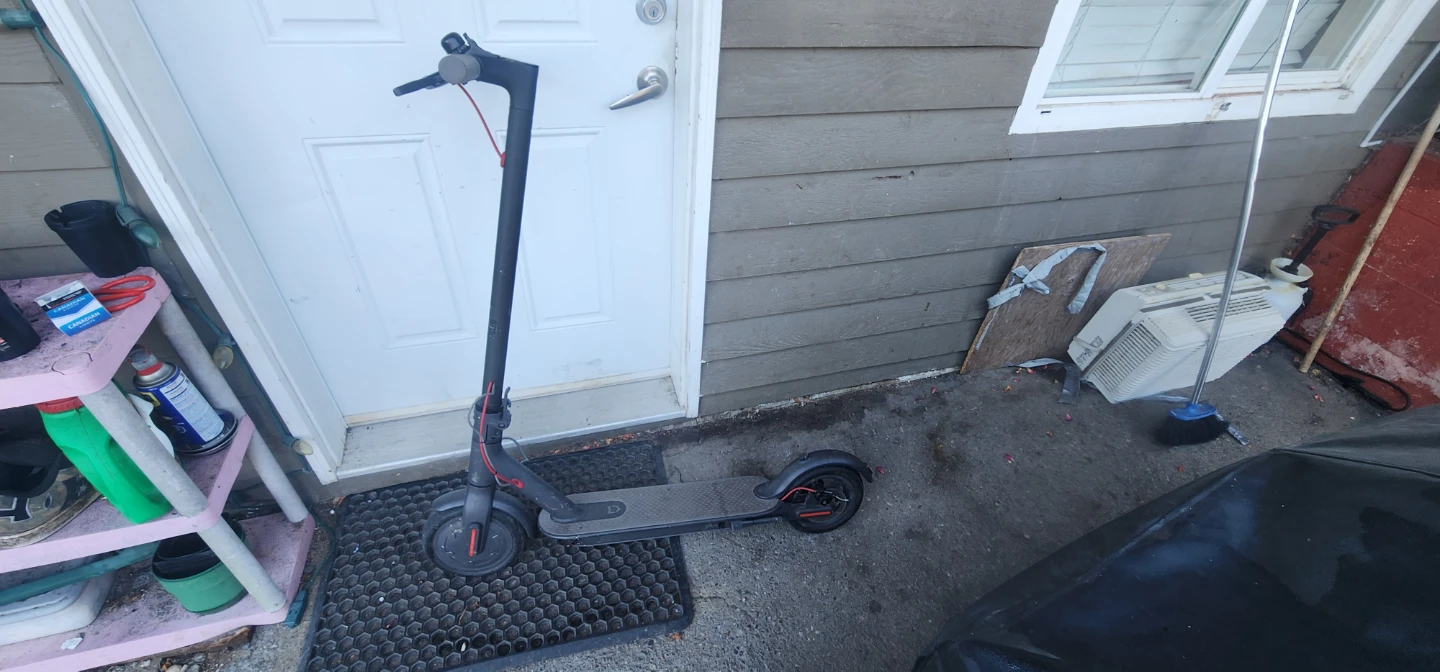 Xiaomi Mi Electric Scooter