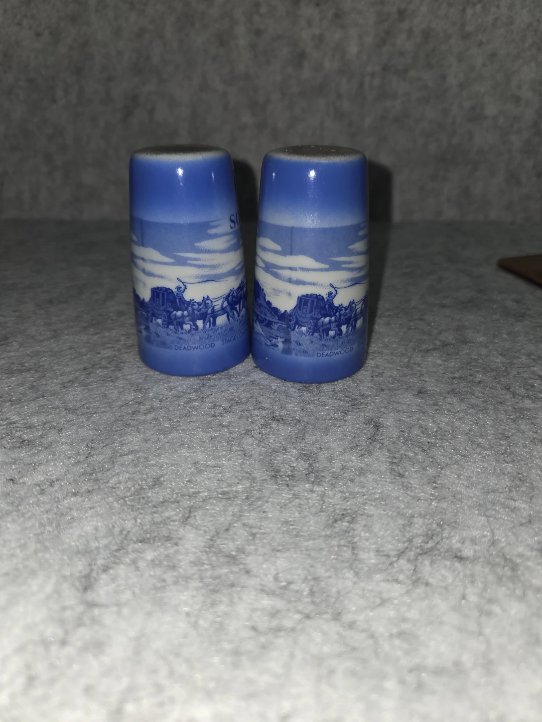 South Dakota Mount Rushmore Salt and Pepper Shakers - photo 5