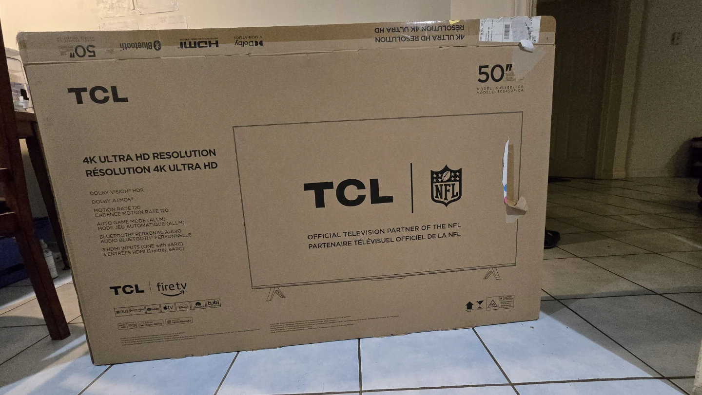 TCL 50" 4K Ultra HD Fire TV S450F - photo 3
