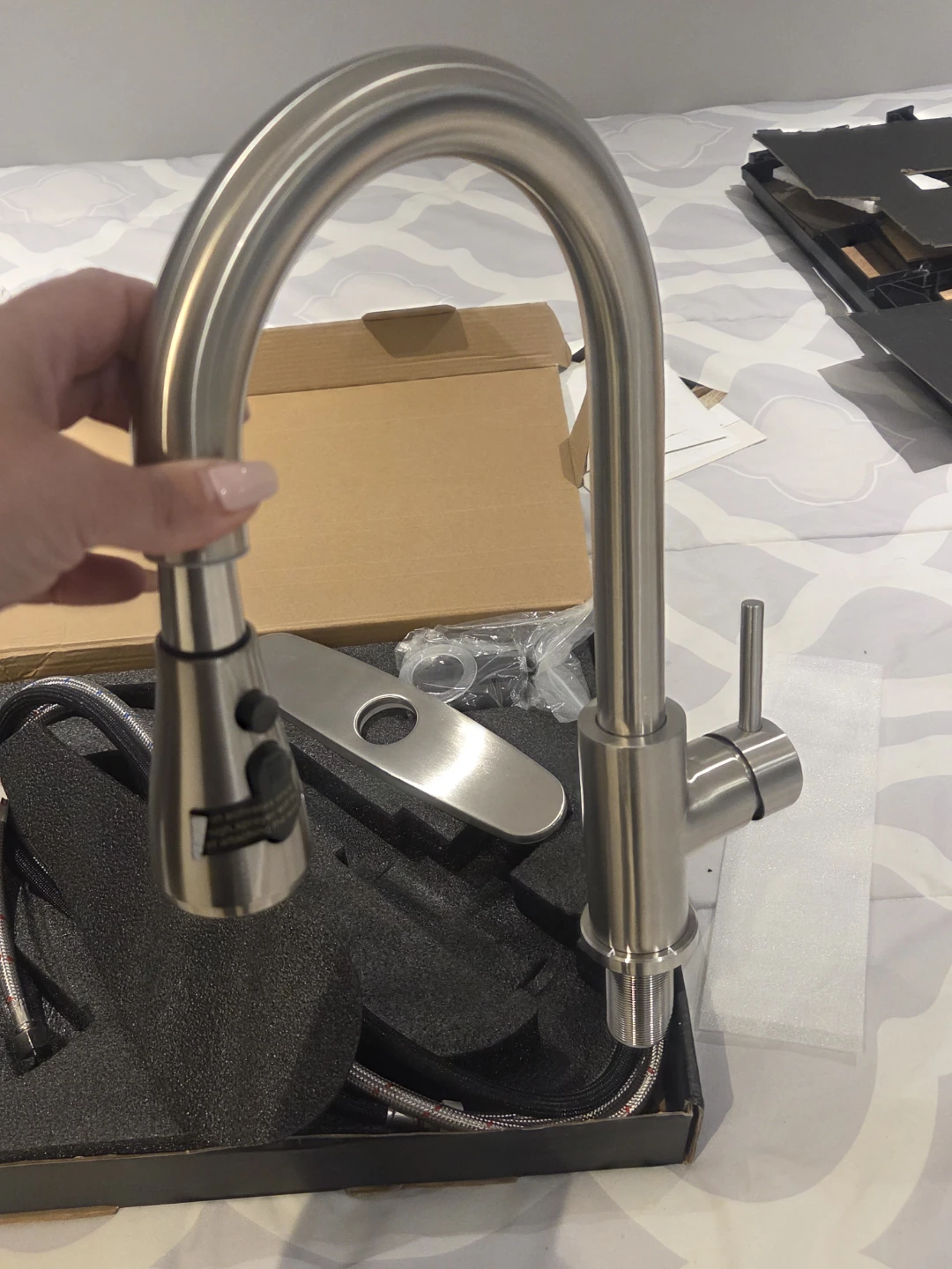 HUA AKE Kitchen Faucet with Pull-Down Sprayer - photo 3