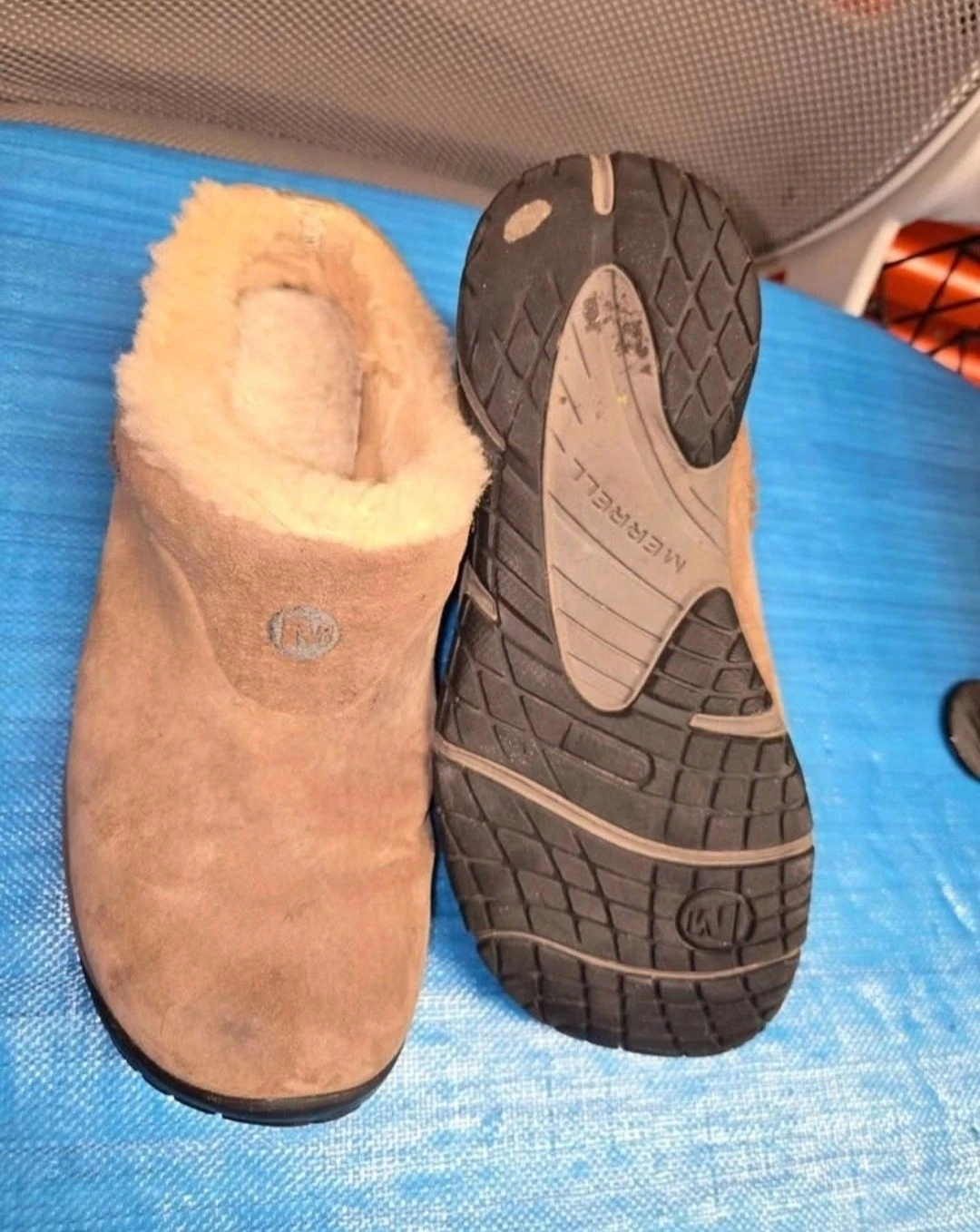 Merrell Suede Clogs Size 6 - photo 2