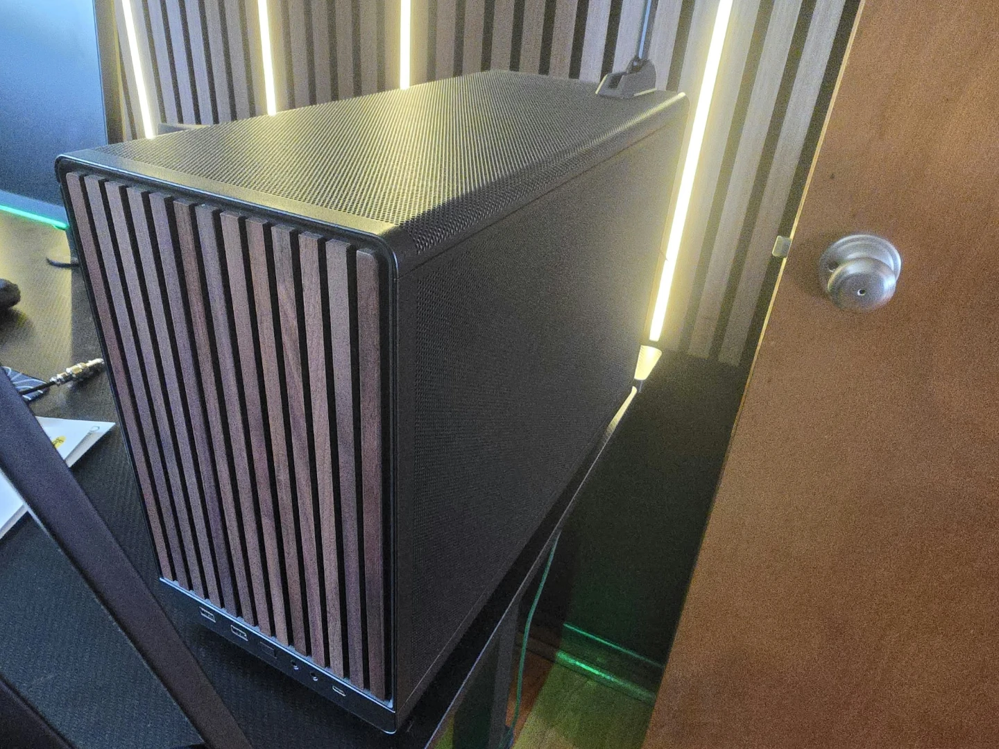 Custom Build Gaming PC  Ryzen 7600X3D/RX 9060 XT - photo 2