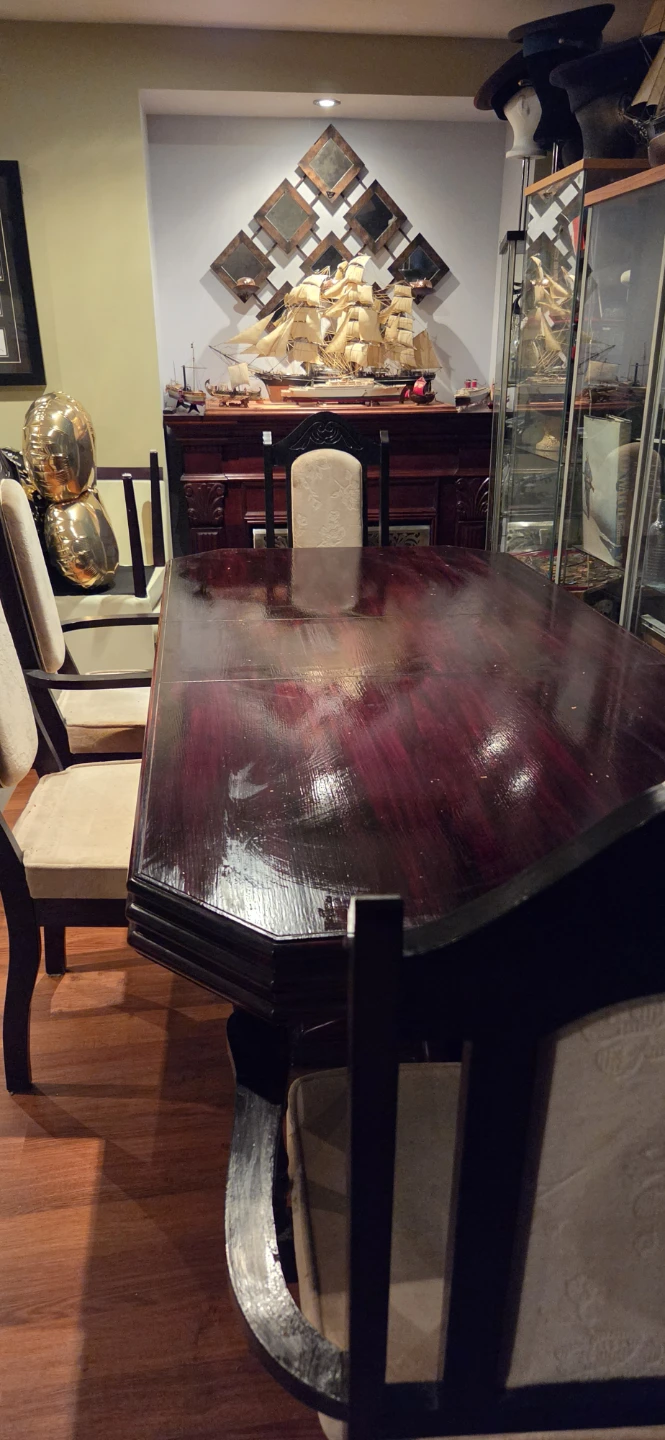 Vintage Style Dining Table and Chairs