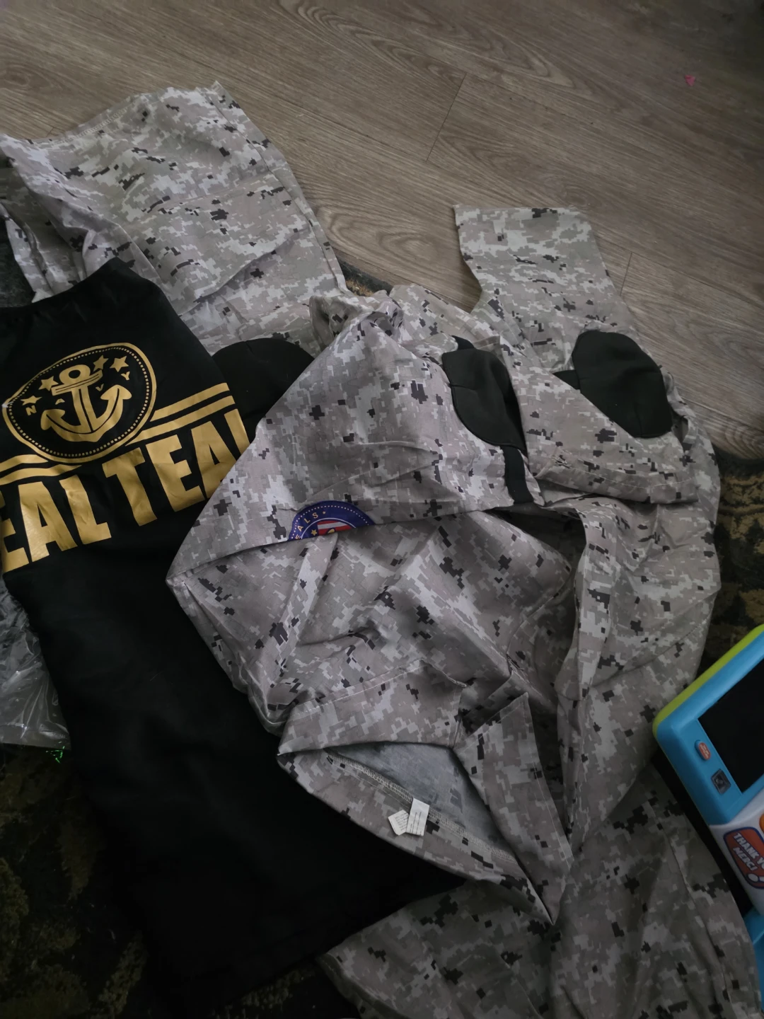 Seal Team Hero 4-Piece Costume - Adult Plus - photo 2