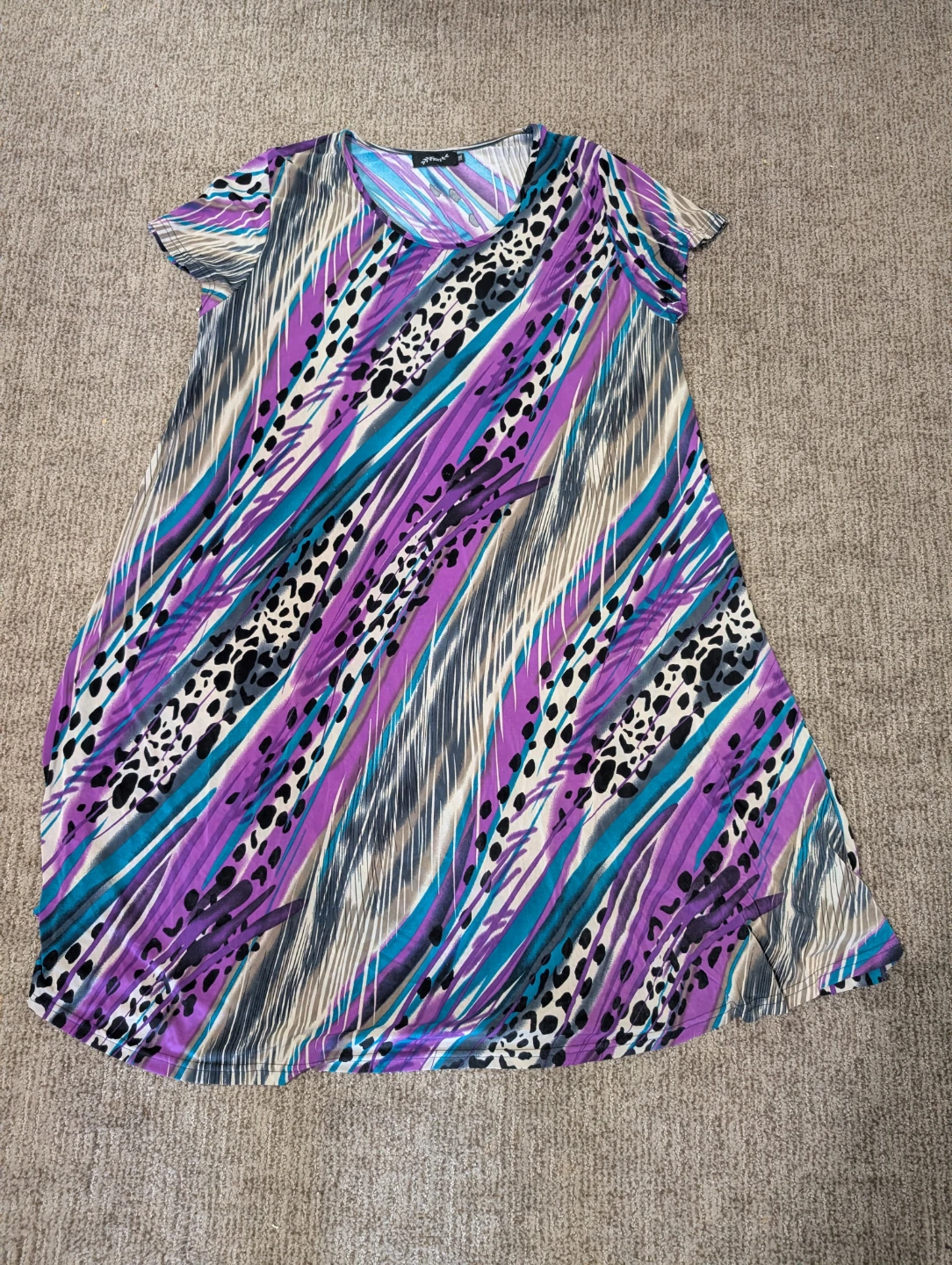 Fiori 2XL Purple Animal Print Short Sleeve Dress