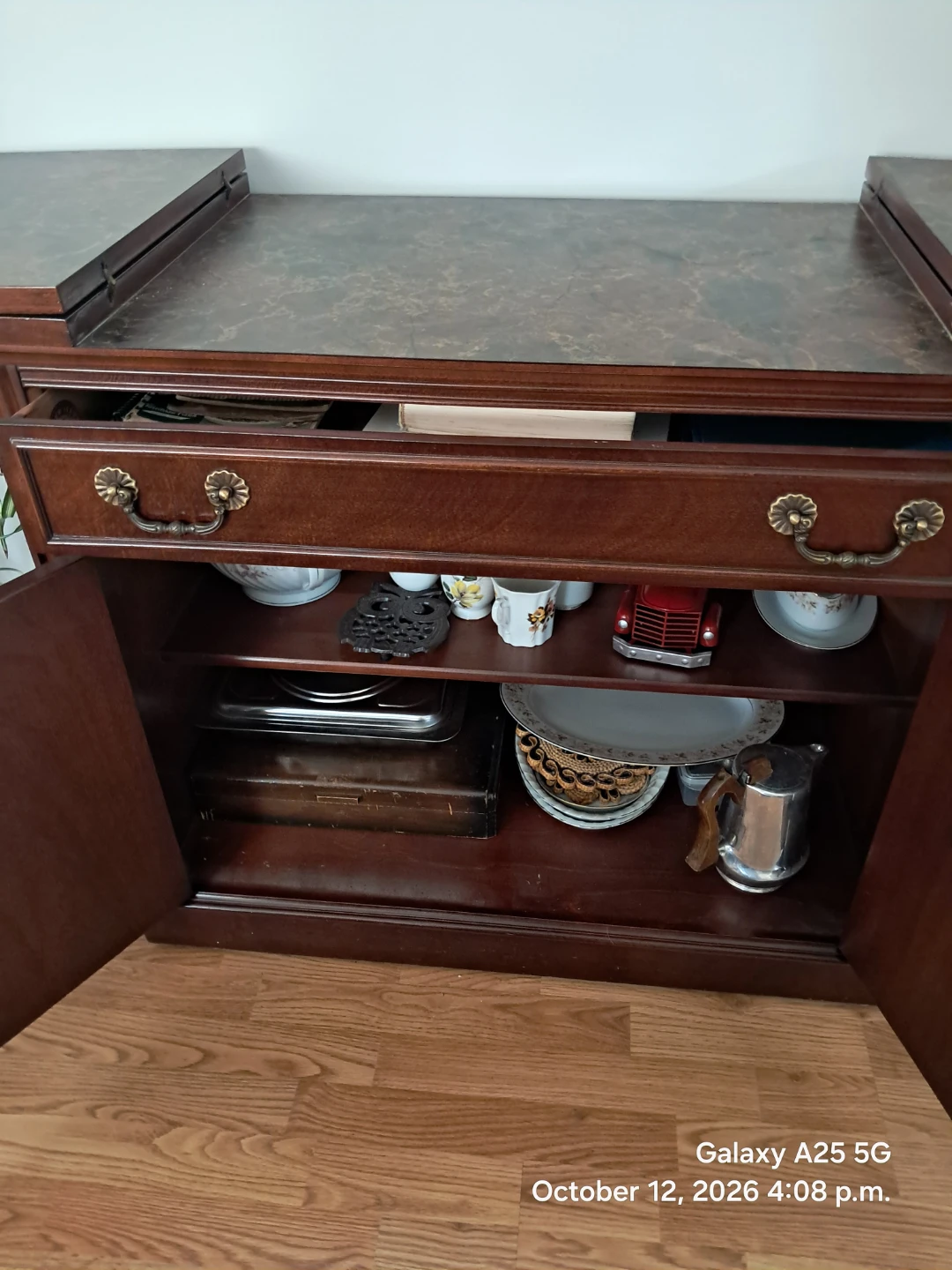 12 piece dining set A1 condition