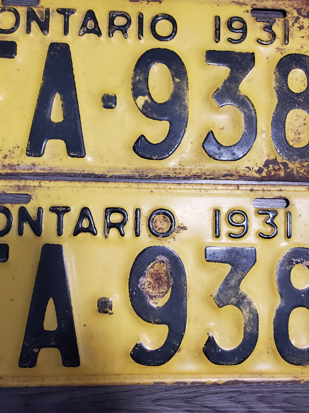 Pair of 1931 Vintage Ontario License Plates - photo 3