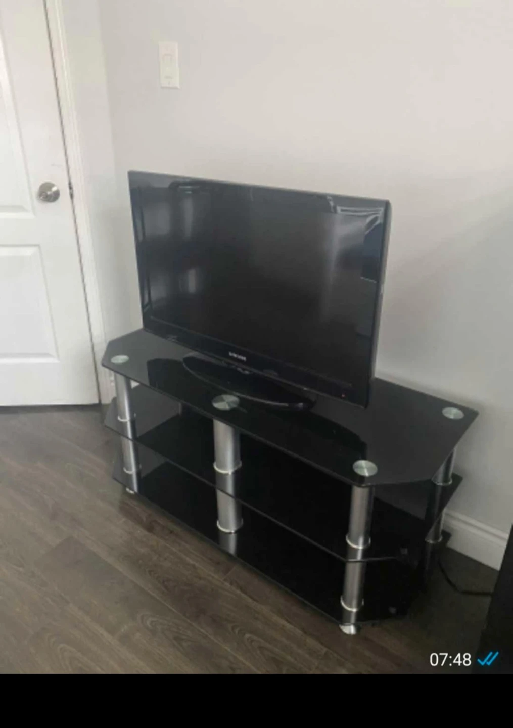One Furnished Room for Rent in Brampton - photo 3