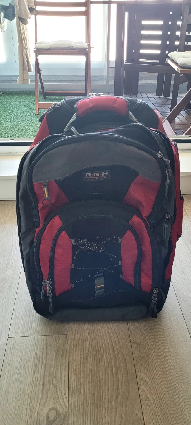 RBH Sport Travel Rolling Luggage Bag converts to a Backpack