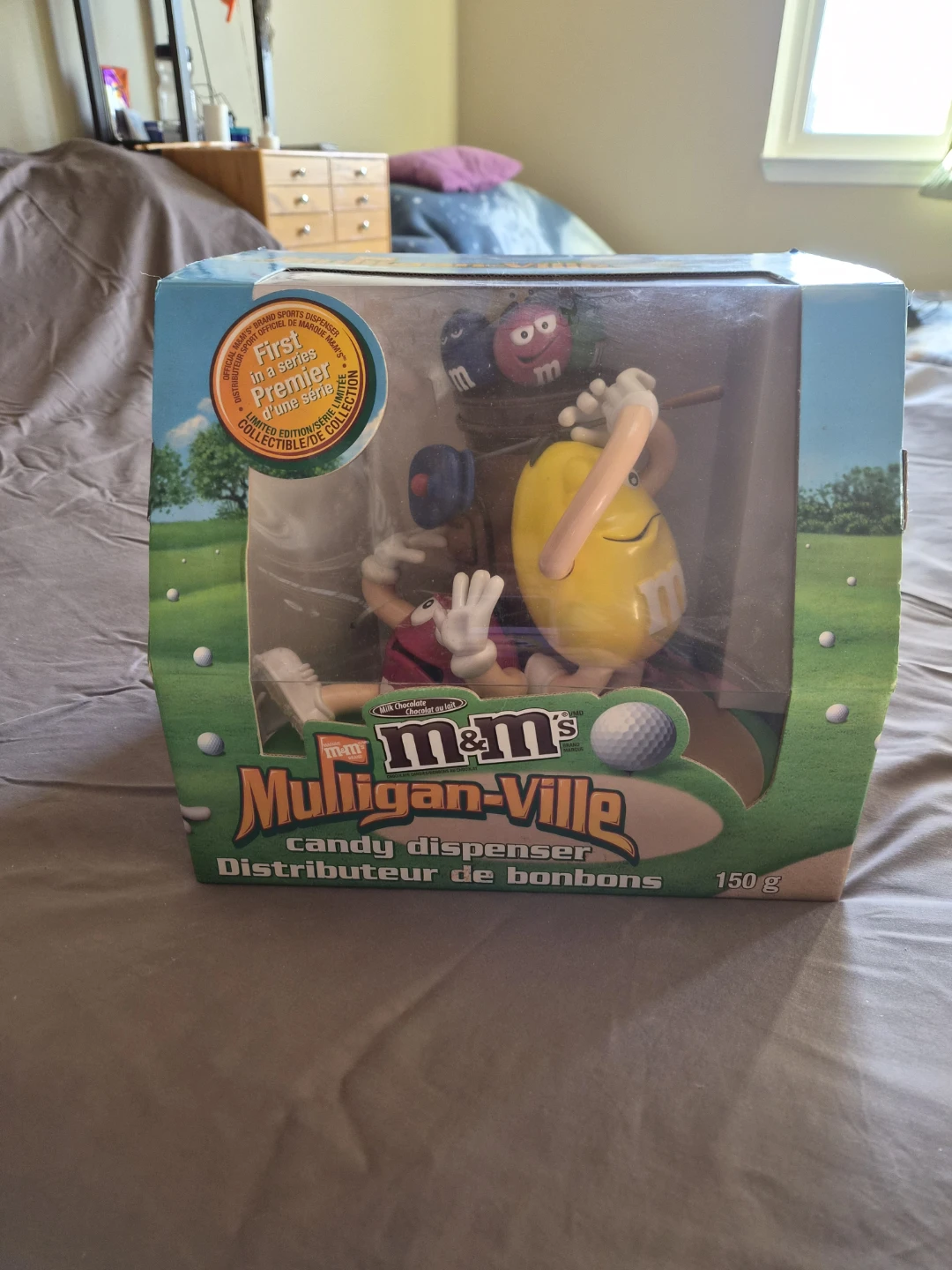 M&M's Mulligan-Ville Candy Dispenser - photo 2