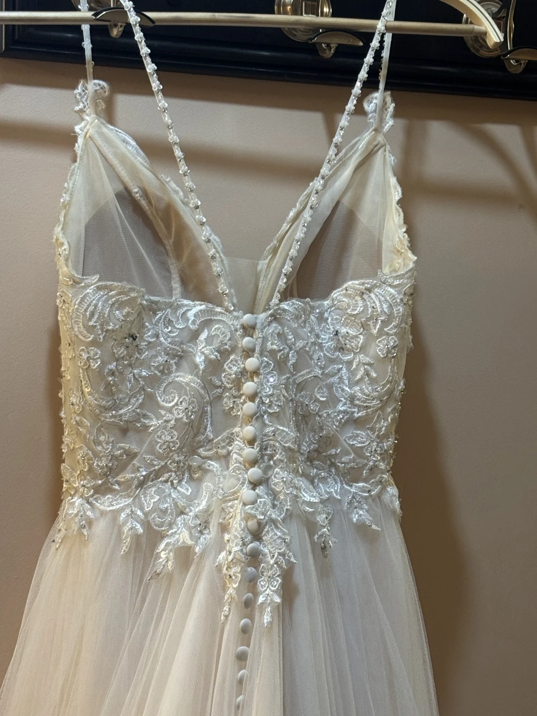 The bridal gallery couture ivory lace and tulle wedding dress - photo 3
