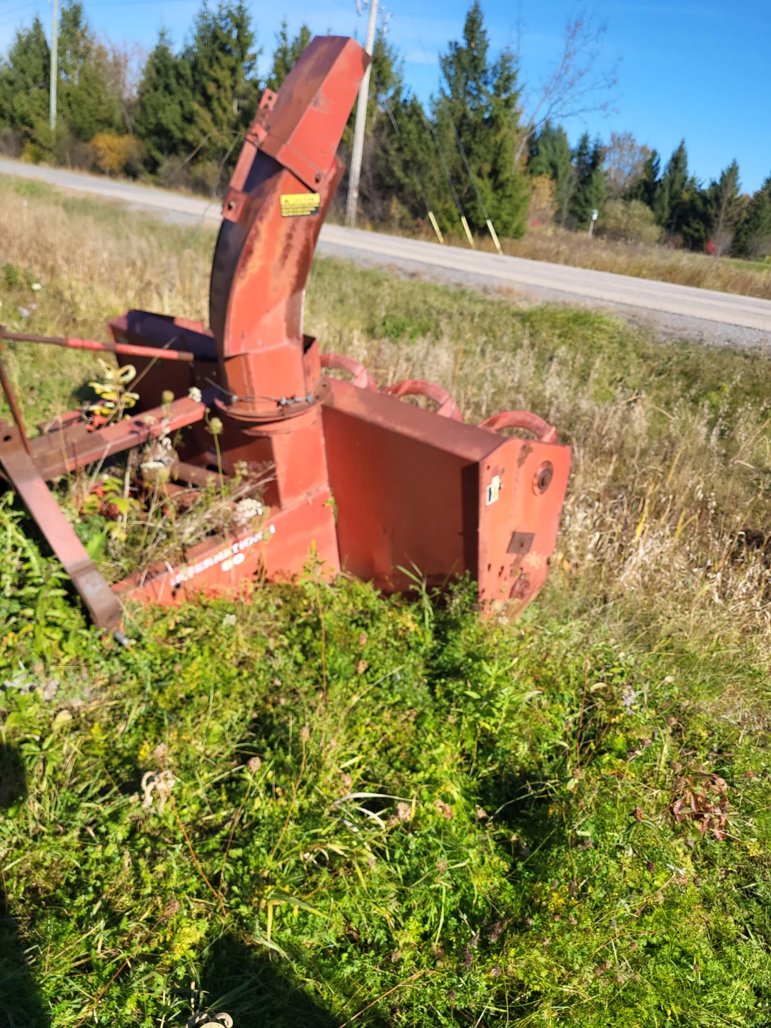 International 80 Snowblower - photo 3