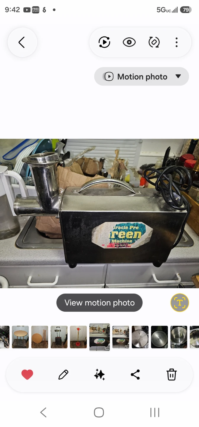 Commercial Miracle Pro Green Machine Juicer