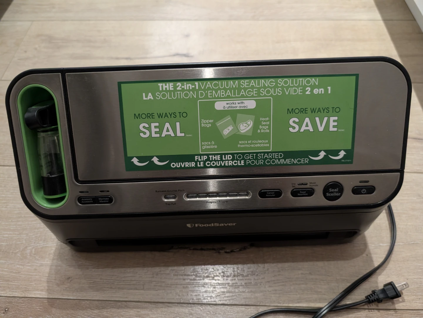 FoodSaver 2-in-1 Vacuum Sealing System
