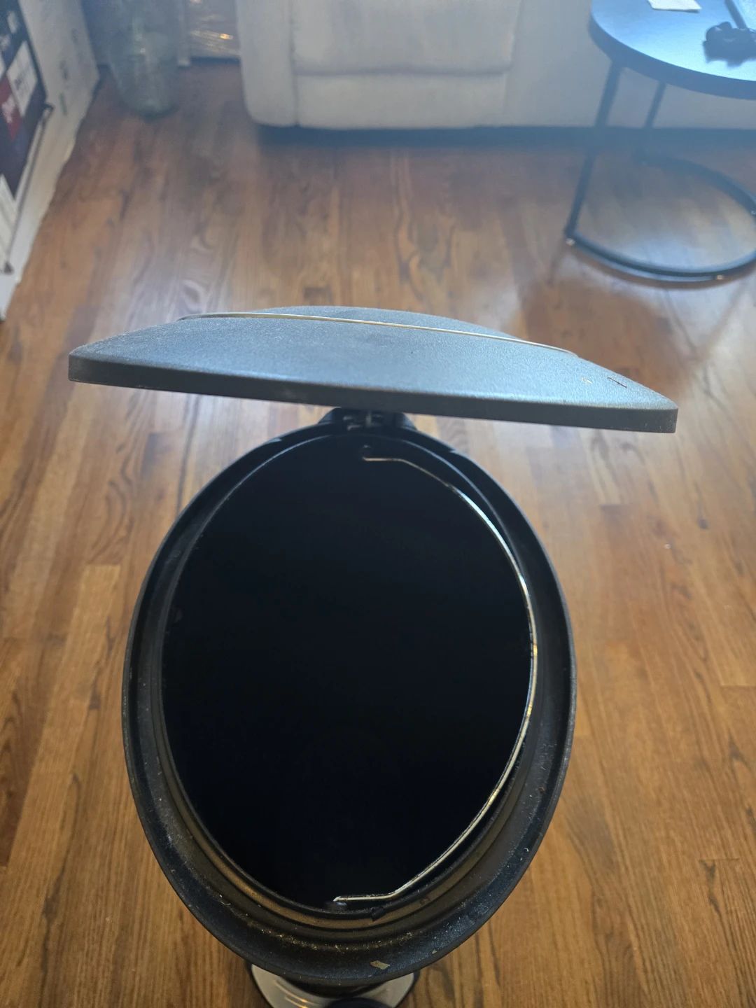 Stainless Steel Pedal Trash Can - photo 2