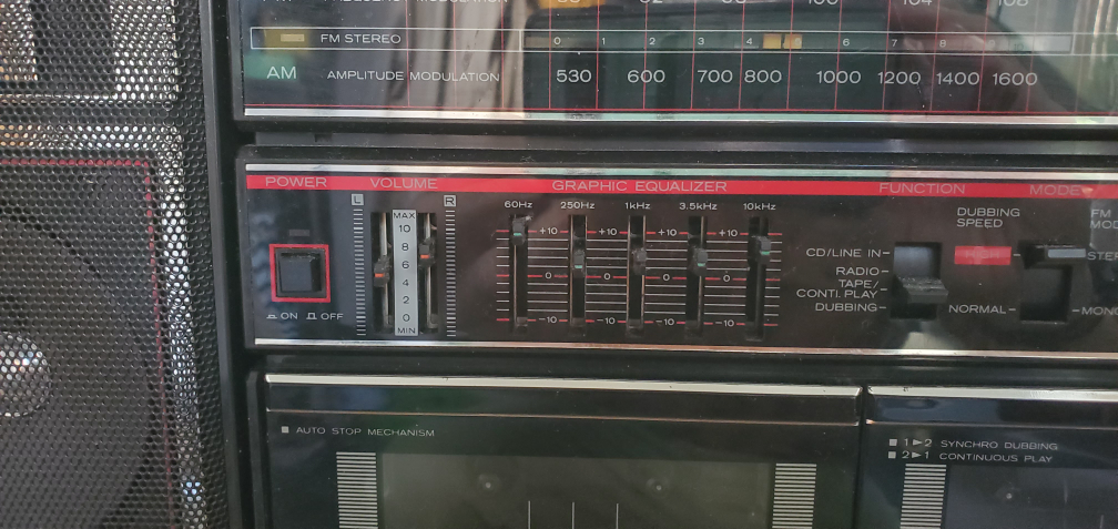 Vintage Hitachi Double Cassette Boombox / Stereo - $100 - photo 2