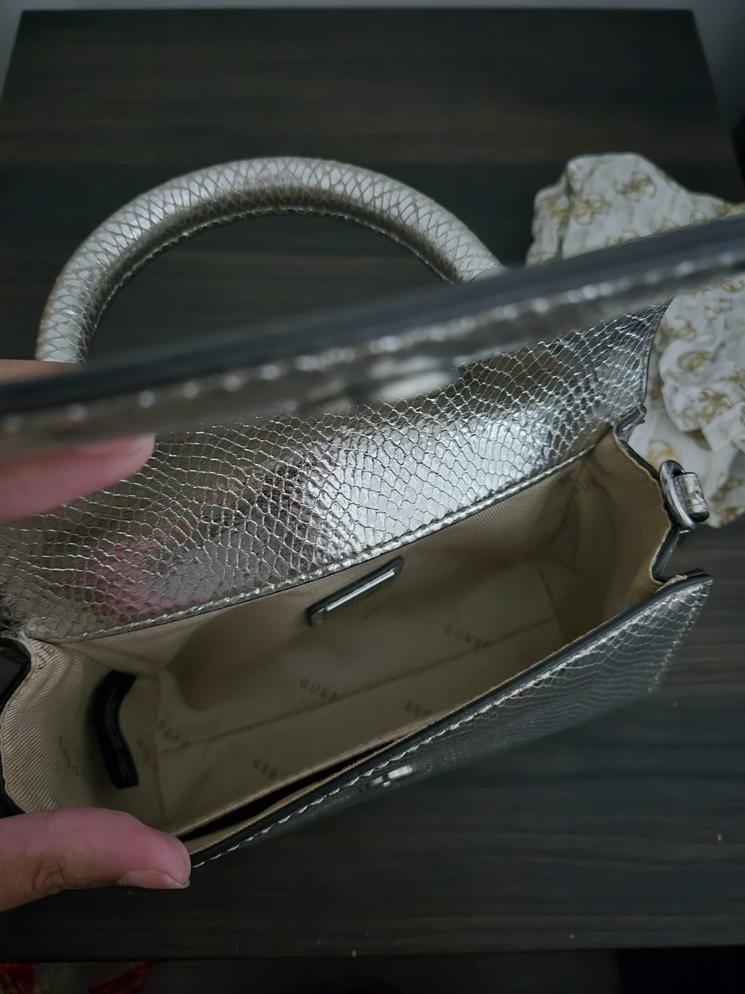 Guess Silver Handbag - photo 5
