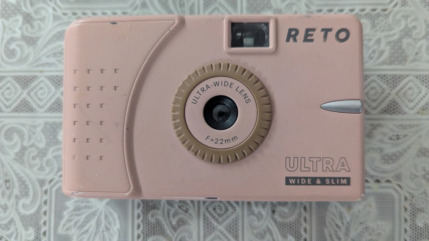 Reto Ultra Wide & Slim Film Camera
