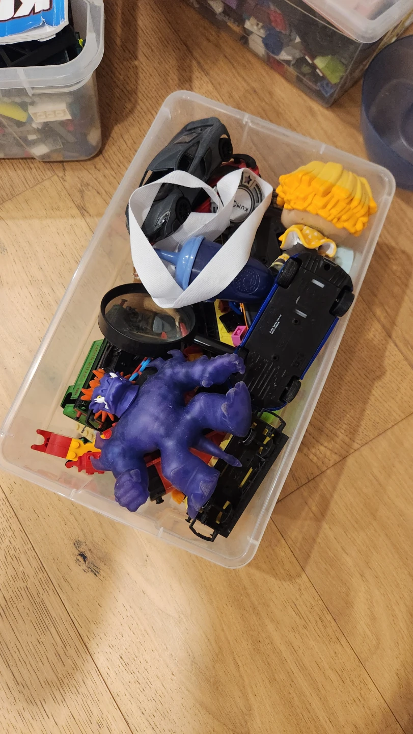 Assorted Toys, Kre-O Transformers, and Bunch O Balloons - photo 2