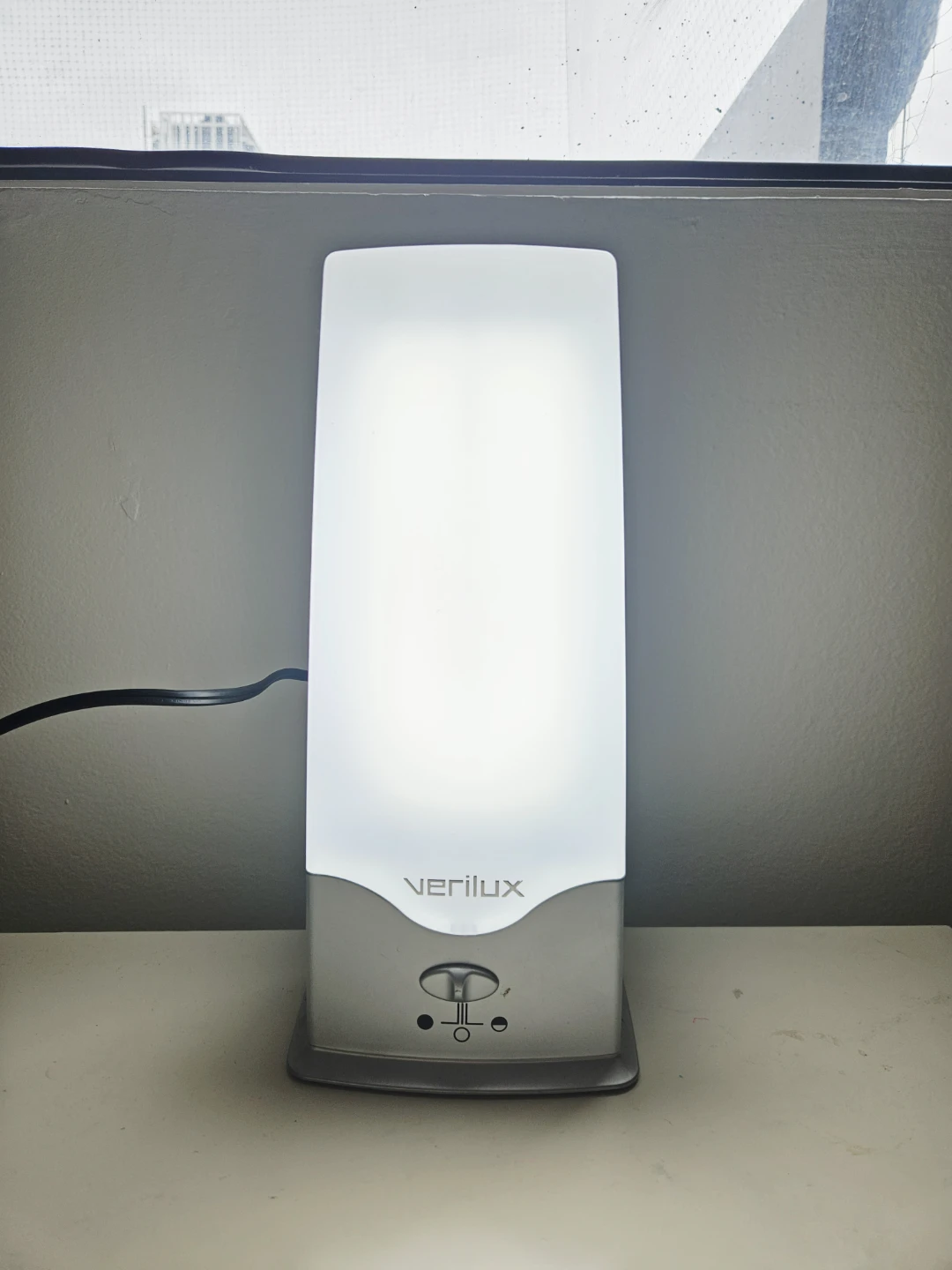 Verilux HappyLight VT03C Therapy Lamp - photo 2