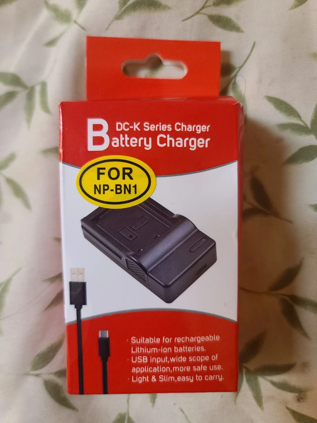 Sony Cyber-shot Digital Camera with Charger and Cables - photo 3