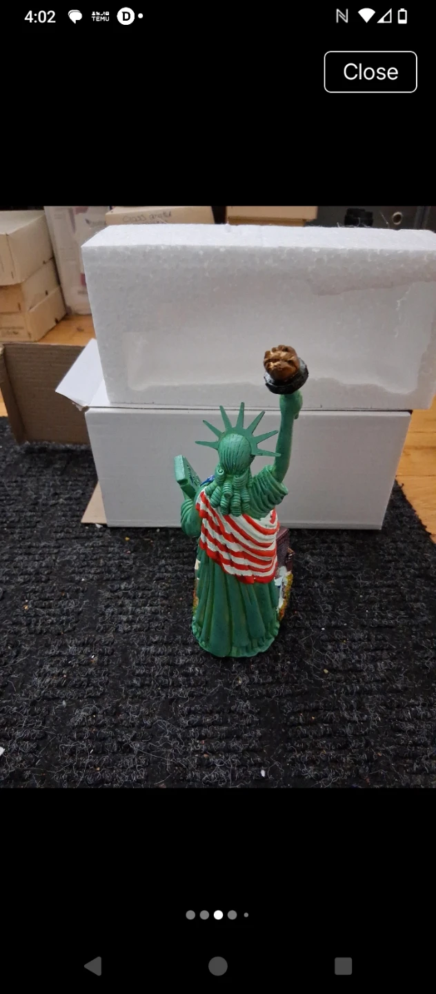 5 Statue of Liberty Souvenir Figurines - photo 4