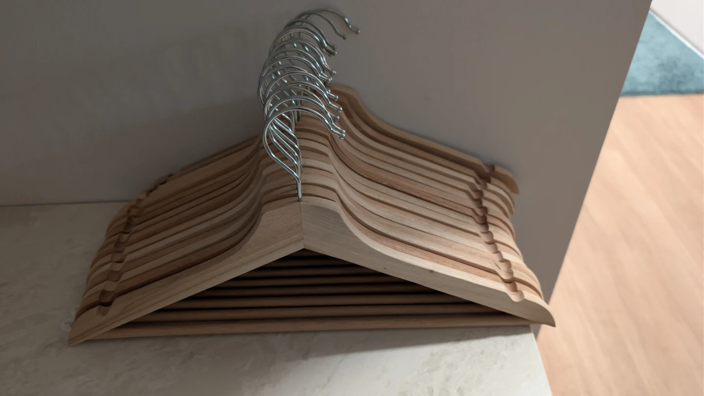 Set of 15 Wooden Clothes Hangers - photo 2