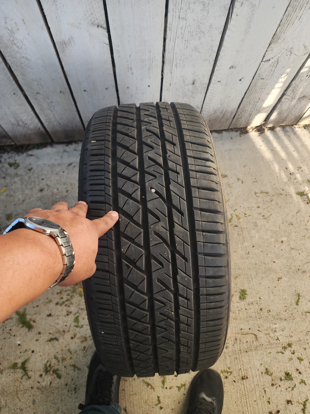 BMW Run-Flat Tire – 245/40 R18 97W - photo 3