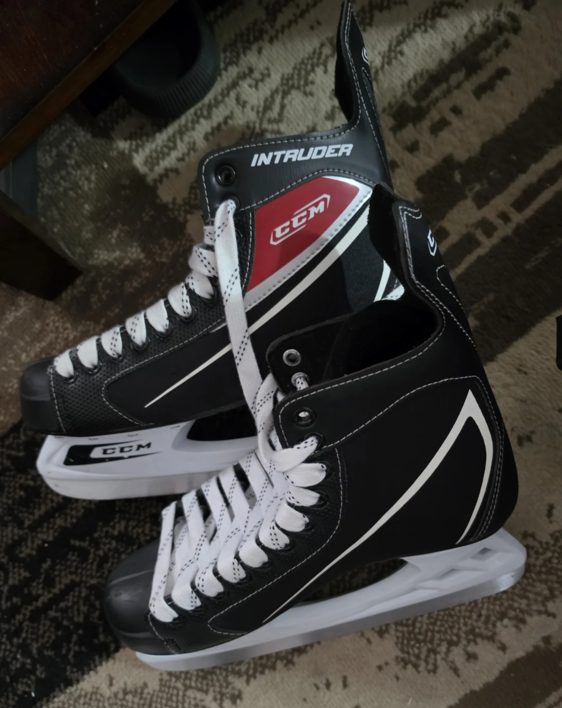 CCM Intruder Hockey Skates Size 8